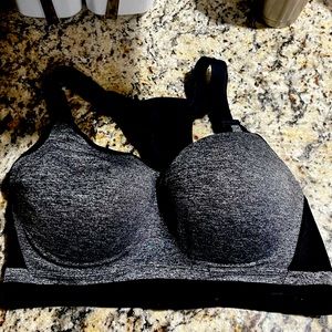 Black and grey Victoria’s Secret sports bra